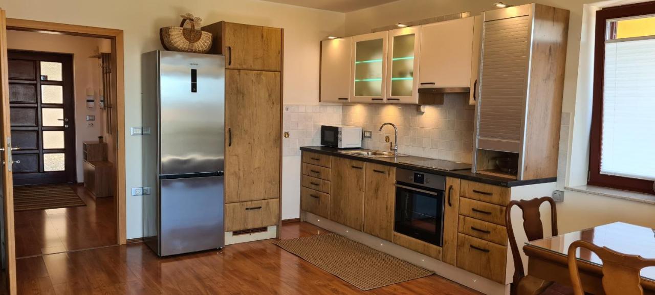 דירות Šmarje Apartma Nebo-Sky מראה חיצוני תמונה